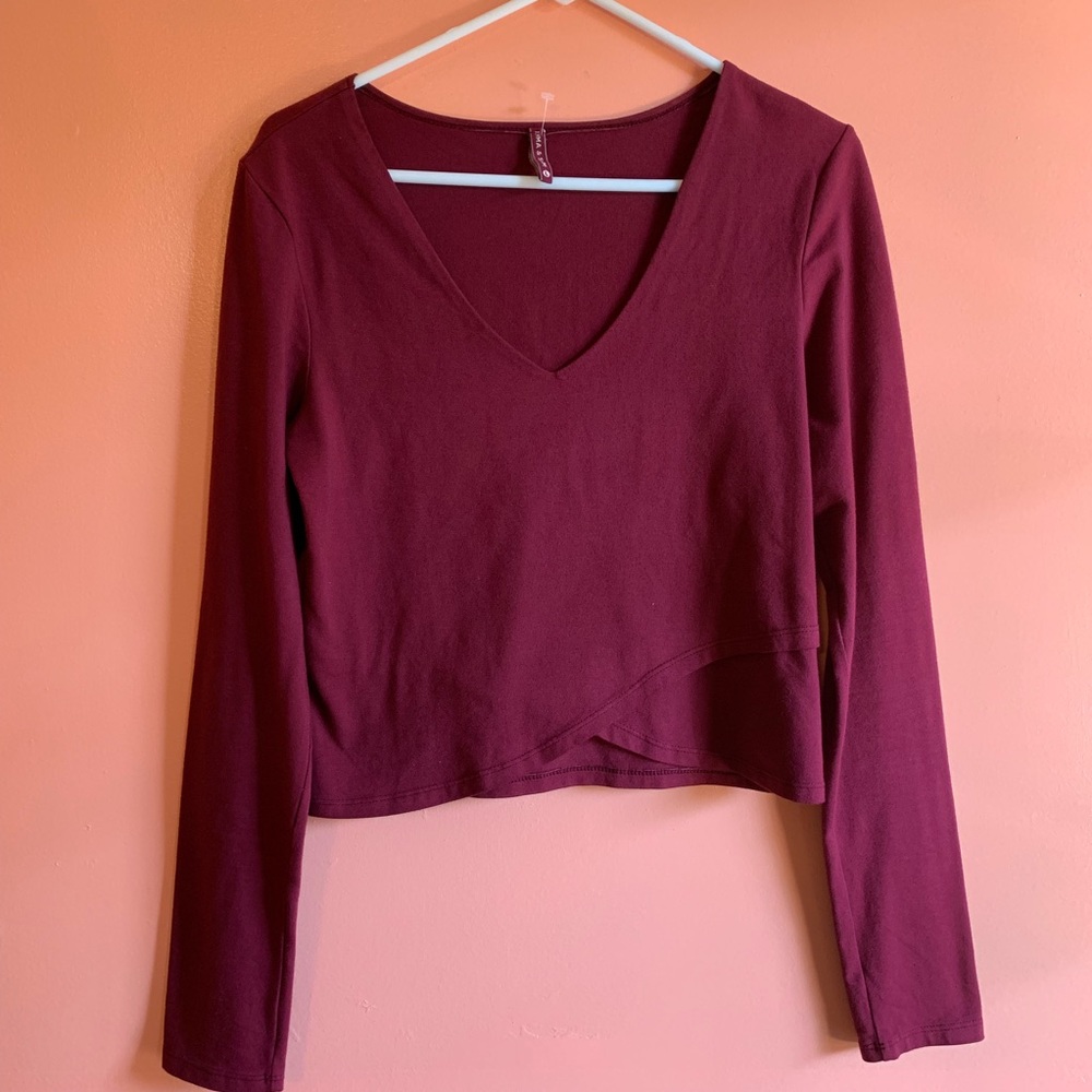 Emma & Sam Cute long sleeve crop top NWOT